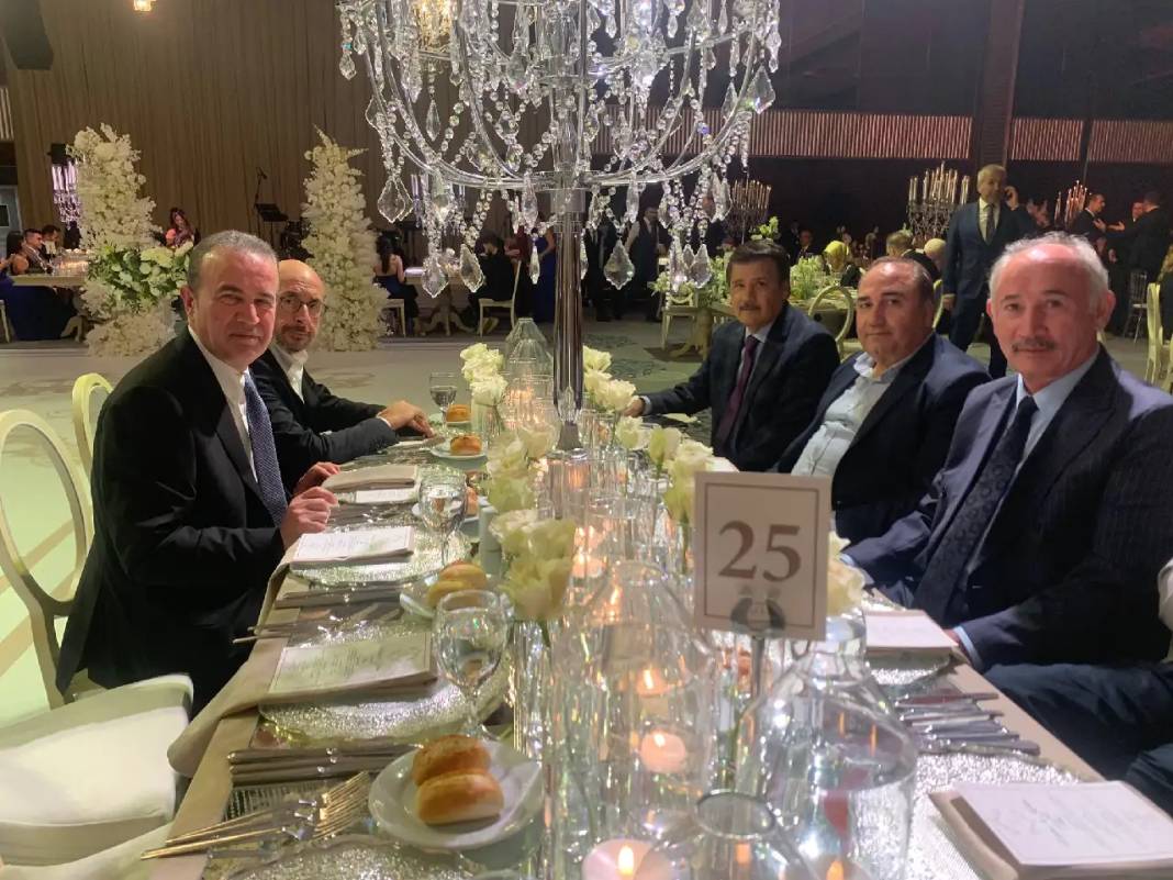 Antalya Valisi Hulusi Şahin’in kızı Melike Şahin evlendi 3